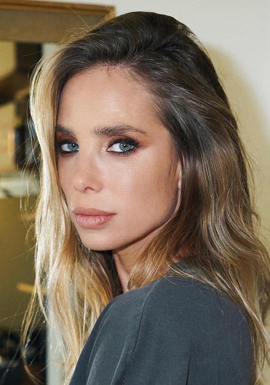 萨拉·吉瓦蒂 Sarai Givaty照片