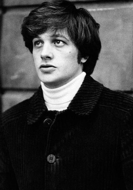 里诺·卡波利奇奥 Lino Capolicchio照片