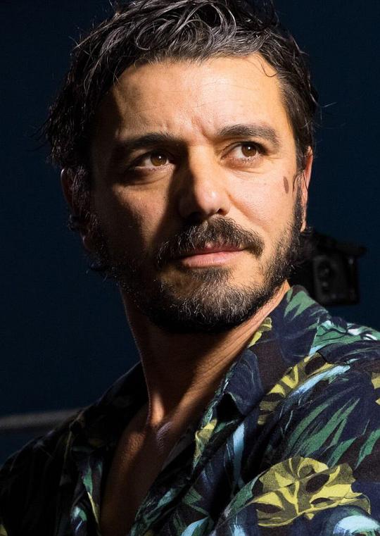 米凯·维尼图奇 Michele Venitucci照片