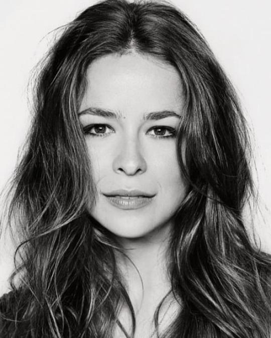 希维亚·艾巴斯卡 Silvia Abascal照片