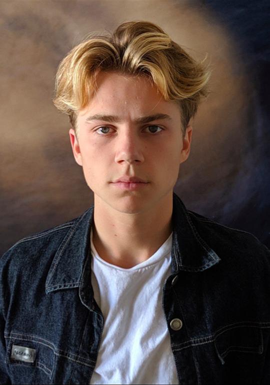 菲利克斯·勒费弗尔 Félix Lefebvre照片