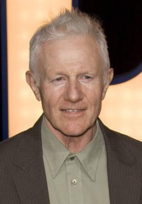 雷蒙德·J·巴里 Raymond J. Barry照片