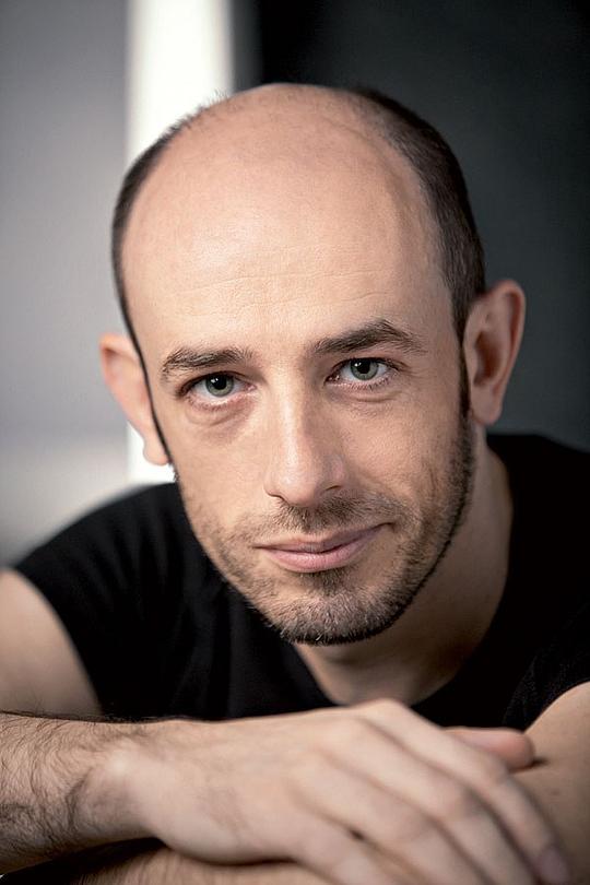 琼戈尔·考绍伊 Csongor Kassai照片