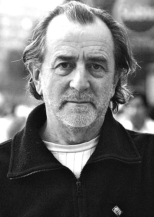 Lorenzo Quinteros照片