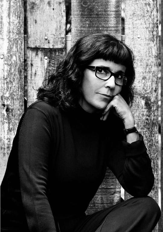 丹妮拉·托马斯 Daniela Thomas照片