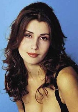 克劳迪亚·科尔 Claudia Koll照片