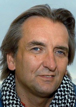 罗杰·奥克 Roger Auque照片