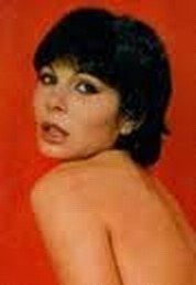 扎伊拉·佐克杜 Zaira Zoccheddu照片