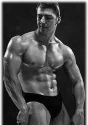 米基·哈吉塔 Mickey Hargitay照片