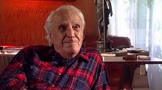 朱利奥·佩特罗尼 Giulio Petroni照片