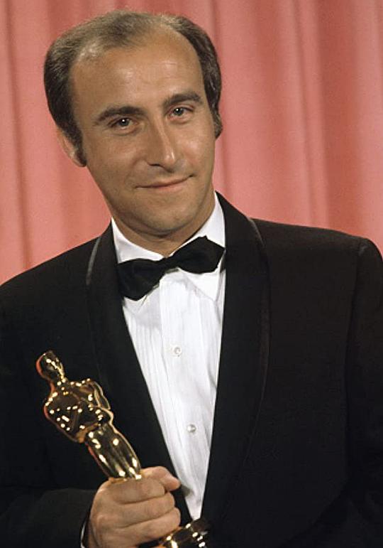 帕斯奎利诺·德桑蒂斯 Pasqualino De Santis照片