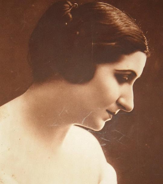 洛拉·布拉奇尼 Lola Braccini照片