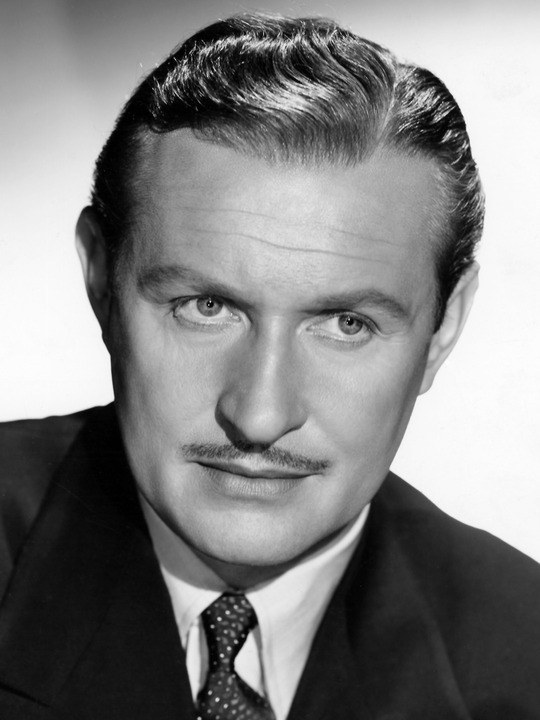 罗伯特·道格拉斯 Robert Douglas照片