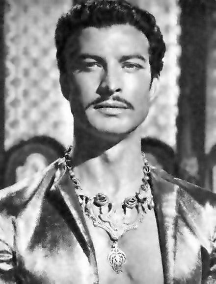 埃诺·克里萨 Erno Crisa照片