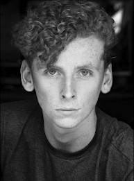 爱德华·阿什利 Edward Ashley照片