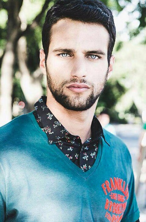 赫苏斯·卡斯特罗 Jesús Castro照片