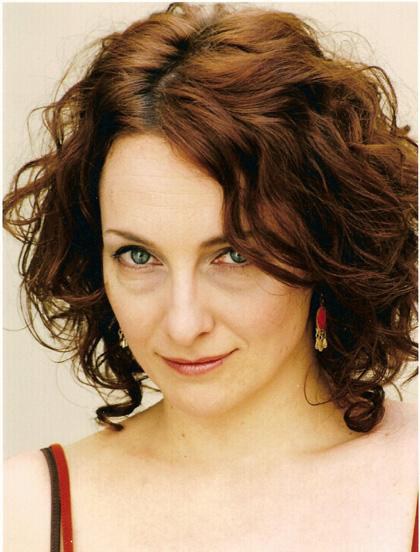 玛拉·贝什泰利 Mara Bestelli照片