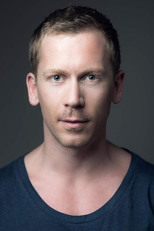 马尔滕·丹嫩贝格 Maarten Dannenberg照片