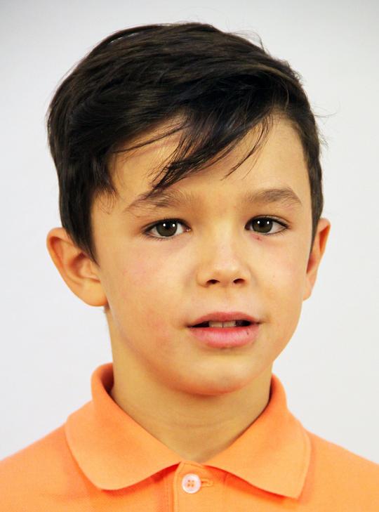 阿瑟·弗洛雷斯 Asier Flores照片