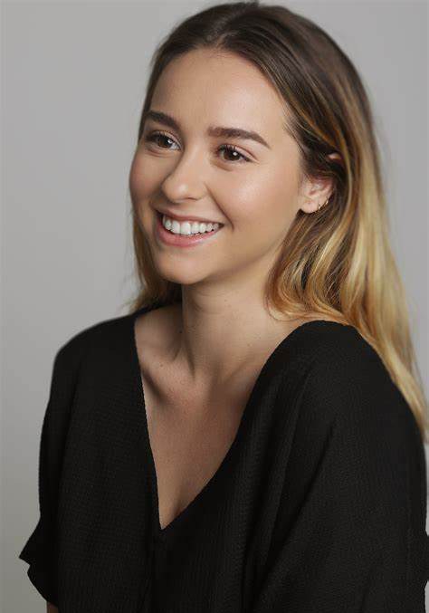 宝拉·乌塞罗 Paula Usero照片