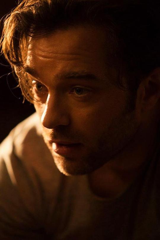 哈德利·弗雷泽 Hadley Fraser照片