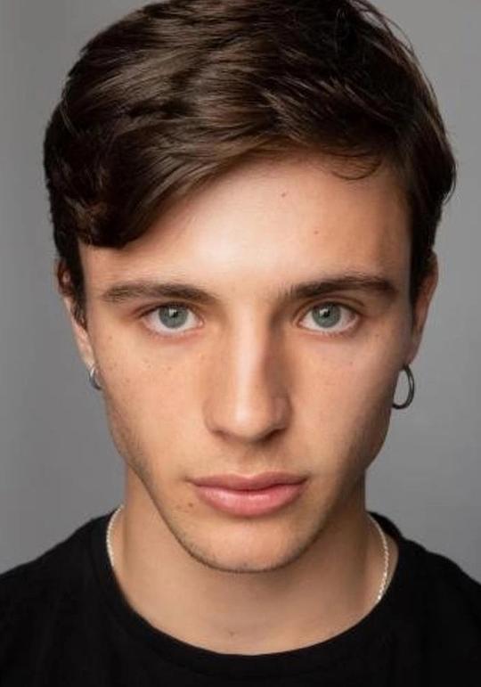 伊万·佩莱瑟 Iván Pellicer照片