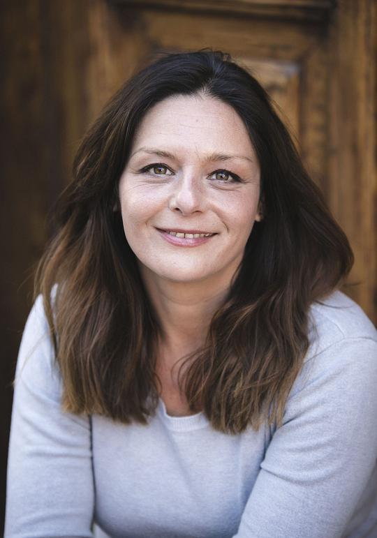 埃斯特法尼娅·德·洛斯桑托斯 Estefanía de los Santos照片