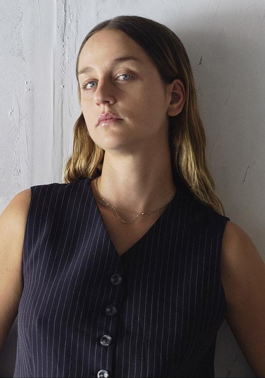 劳拉·韦斯马尔 Laura Weissmahr照片