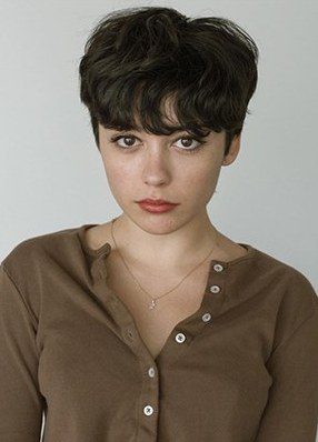 卡拉·迪亚茨 Carla Díaz照片