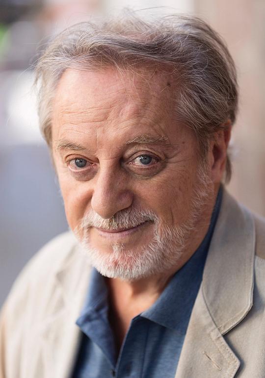 曼努埃尔·加利亚纳 Manuel Galiana照片