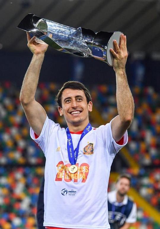 米克尔·奥亚萨瓦尔 Mikel Oyarzabal照片
