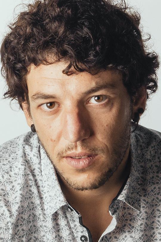 乔恩·奥利瓦雷斯 Jon Olivares照片