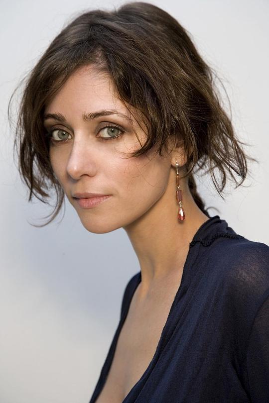 卡罗莱纳·克莱门特 Carolina Clemente照片