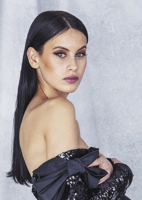 米莱娜·斯米特 Milena Smit照片