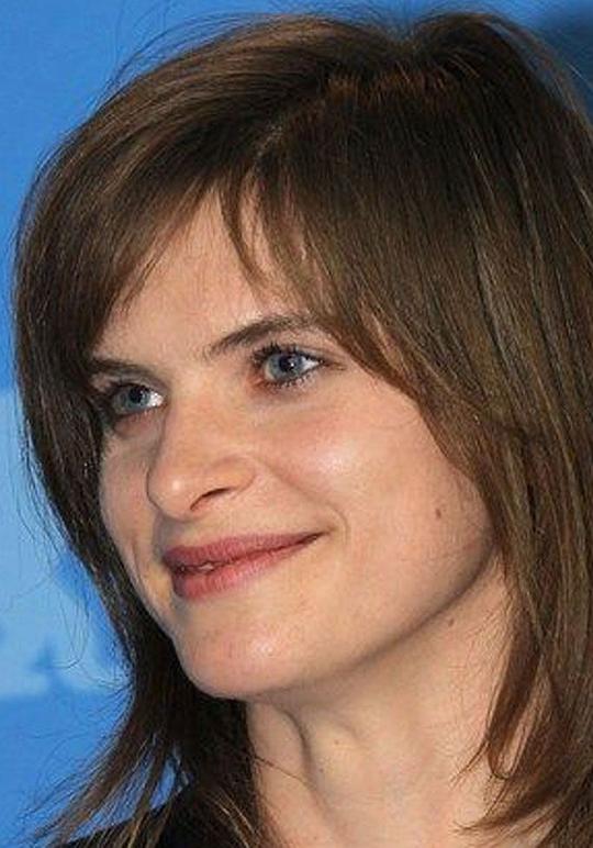 莉娜·劳泽米斯 Lena Lauzemis照片