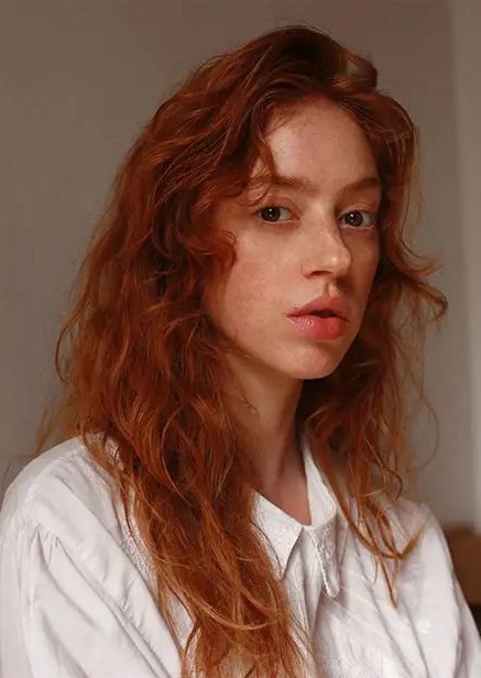 莉莉·纽马克 Lily Newmark照片