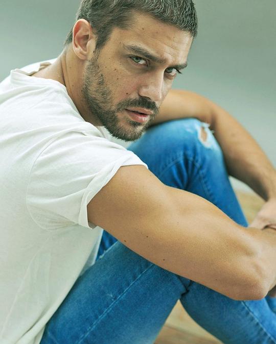 胡安·曼努尔·圭雷拉 Juan Manuel Guilera照片