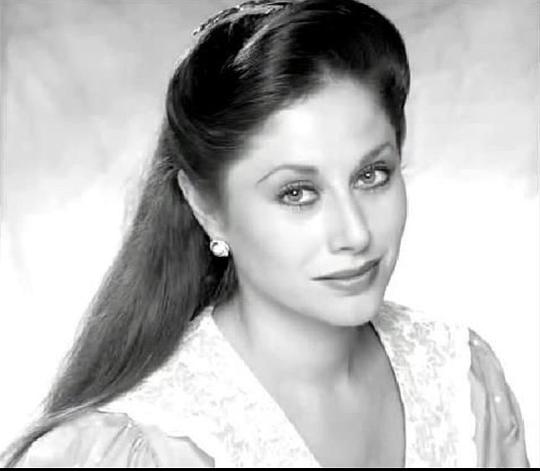 安杰莉卡·阿拉贡 Angélica Aragón照片