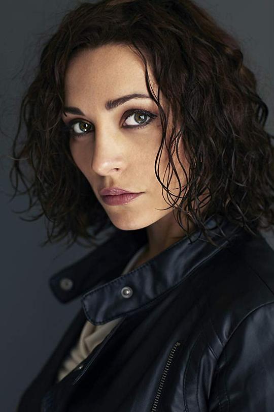 卡洛塔·蒙塔纳里 Carlotta Montanari照片