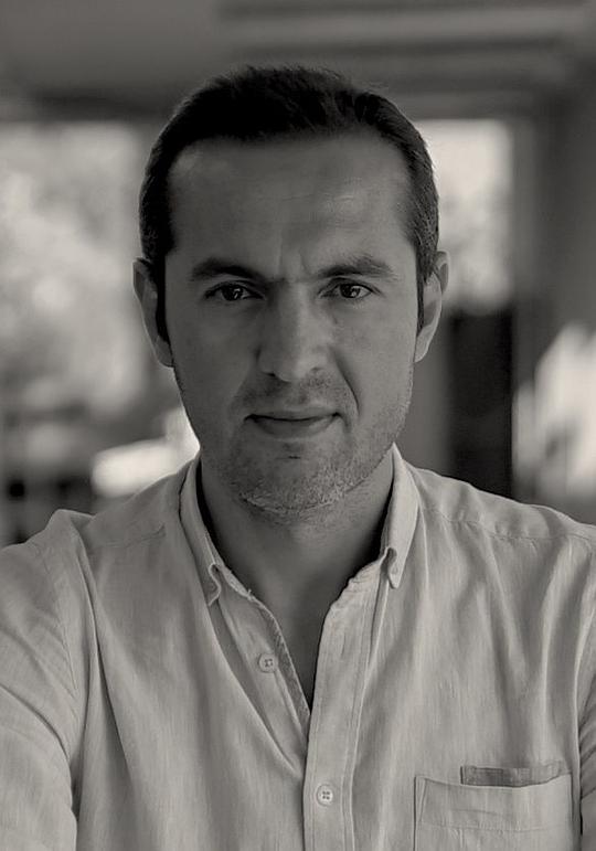 恩萨尔·阿勒泰 Ensar Altay照片