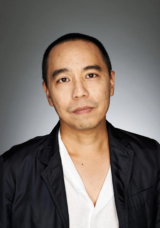 阿彼察邦·韦拉斯哈古 Apichatpong Weerasethakul照片