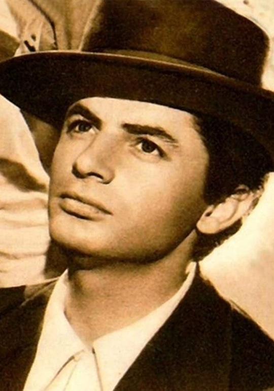 Antonio Molina照片