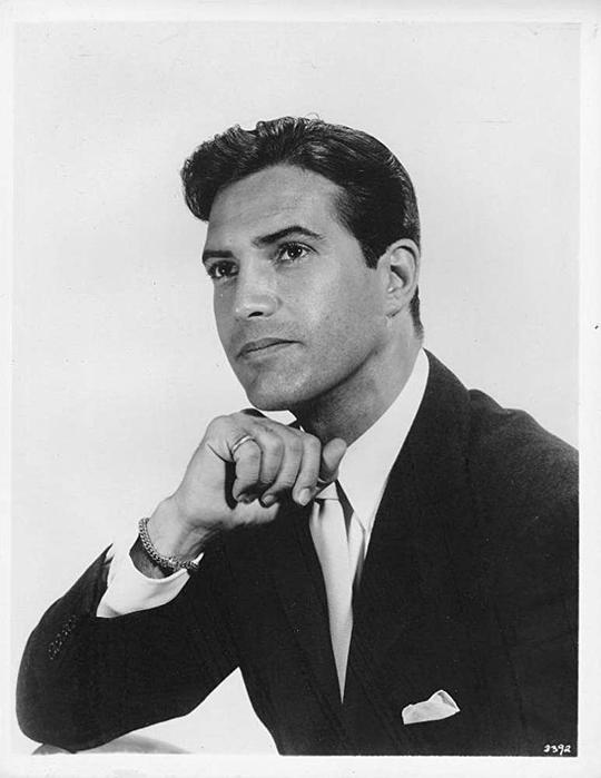 加斯塔沃·罗乔 Gustavo Rojo照片