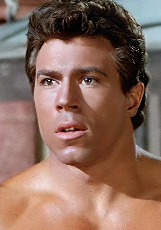 丹·凡迪斯 Dan Vadis照片