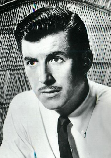 安东尼·埃斯列 Anthony Eisley照片