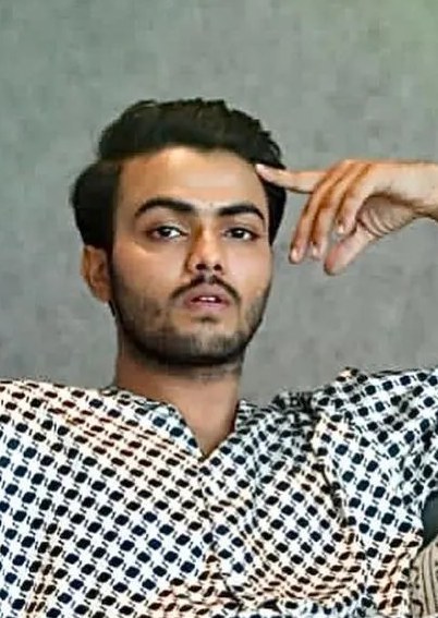 斯帕史·什里瓦斯塔瓦 Sparsh Srivastav照片