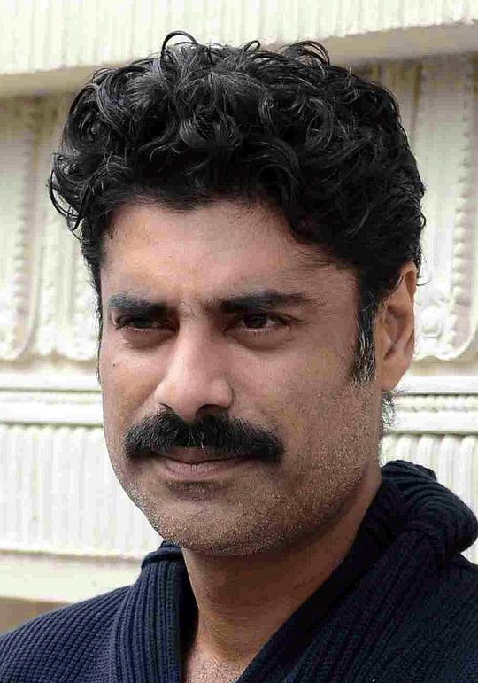 西卡德尔·基尔 Sikandar Kher照片