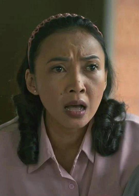 鲁思·马里尼 Ruth Marini照片