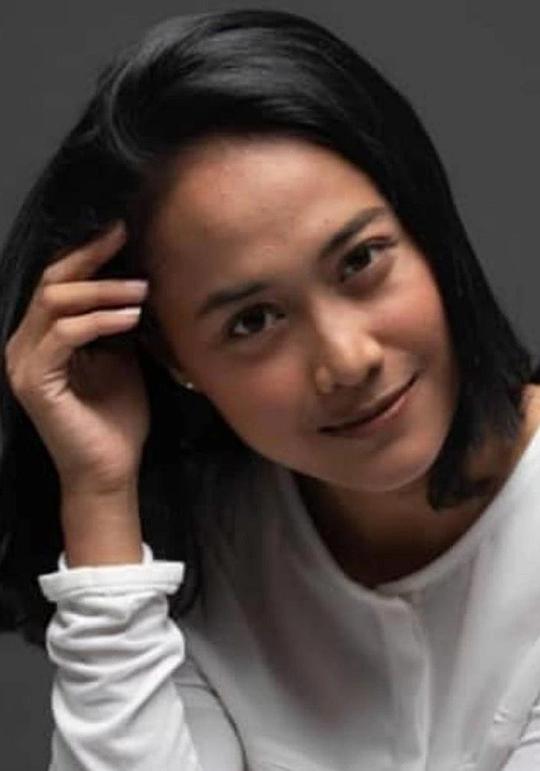 卜提·阿尤蒂雅 Putri Ayudya照片