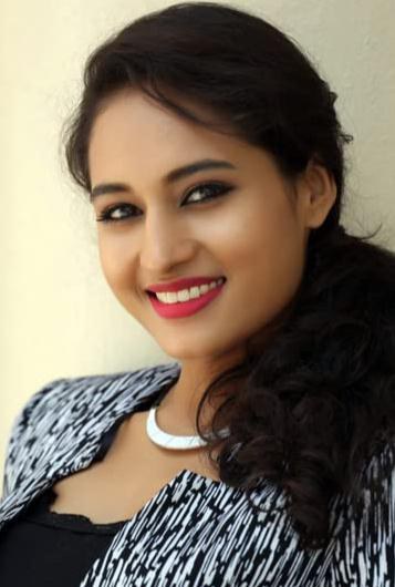 普嘉·拉玛钱德兰 Pooja Ramachandran照片